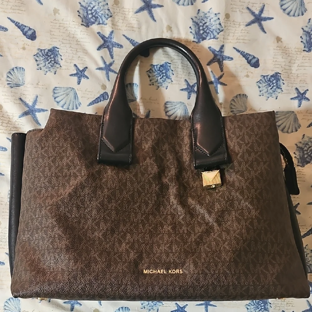 Michael Kors Black/Brown Logo Rollins LARGE Satchel - Picture 6 of 13